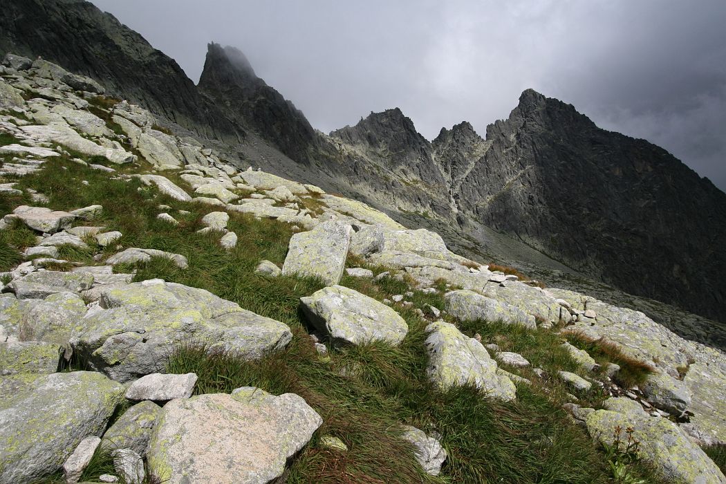 siroka_veza.jpg - Priečne sedlo, Široká veža a Prostredný hrot