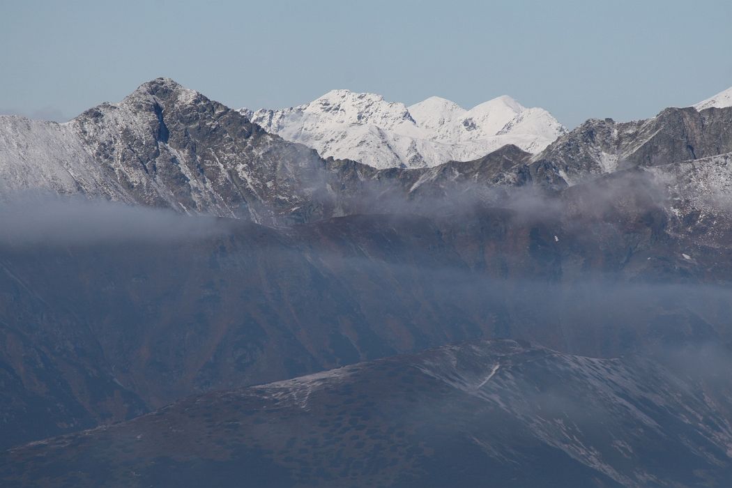 IMG_8374.JPG - Zápzdné Tatry, vľavo asi Nižná Bystrá