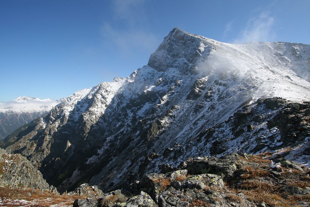 IMG_8410.JPG - Kriváň od Vyšnej Priehyby (1982m)